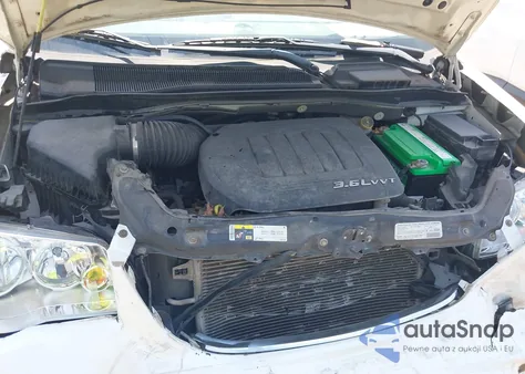 2013 Chrysler Town & Country Touring from USA, damaged, VIN 2C4RC1BG7DR556381